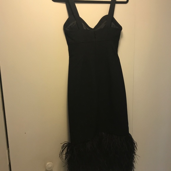 Black dress - Picture 2 of 4